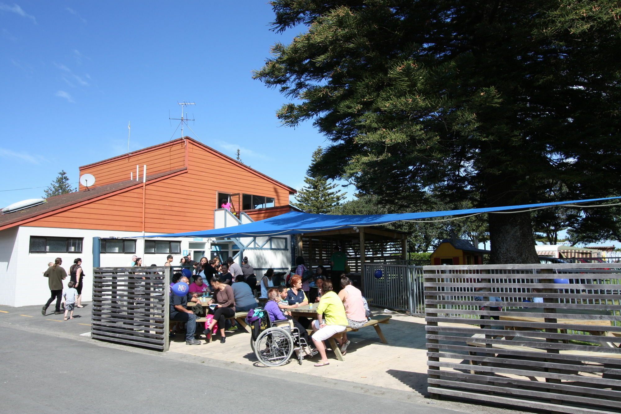 Waikanae Beach Top 10 Holiday Park Gisborne Exterior photo